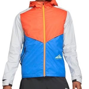 Brand new Nike Trail Windrunner Jacket size Large